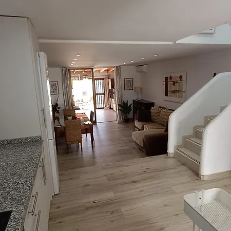 Sunset Luxury Villa In Parque Santiago 1 Horská chata *