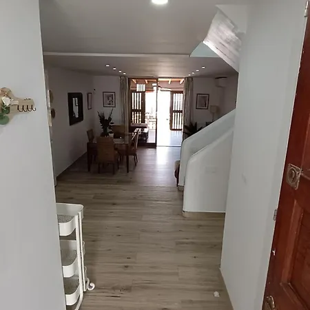 Sunset Luxury Villa In Parque Santiago 1 *