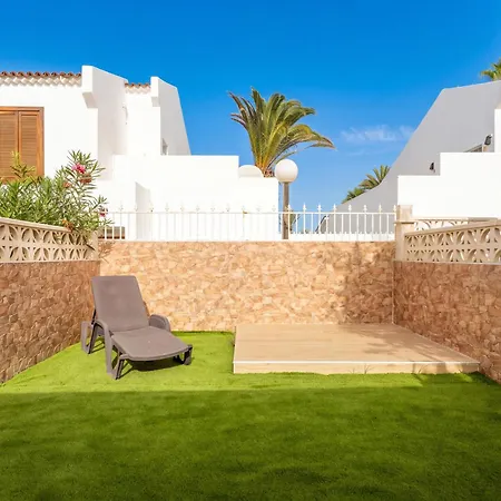 Sunset Luxury Villa In Parque Santiago 1 *